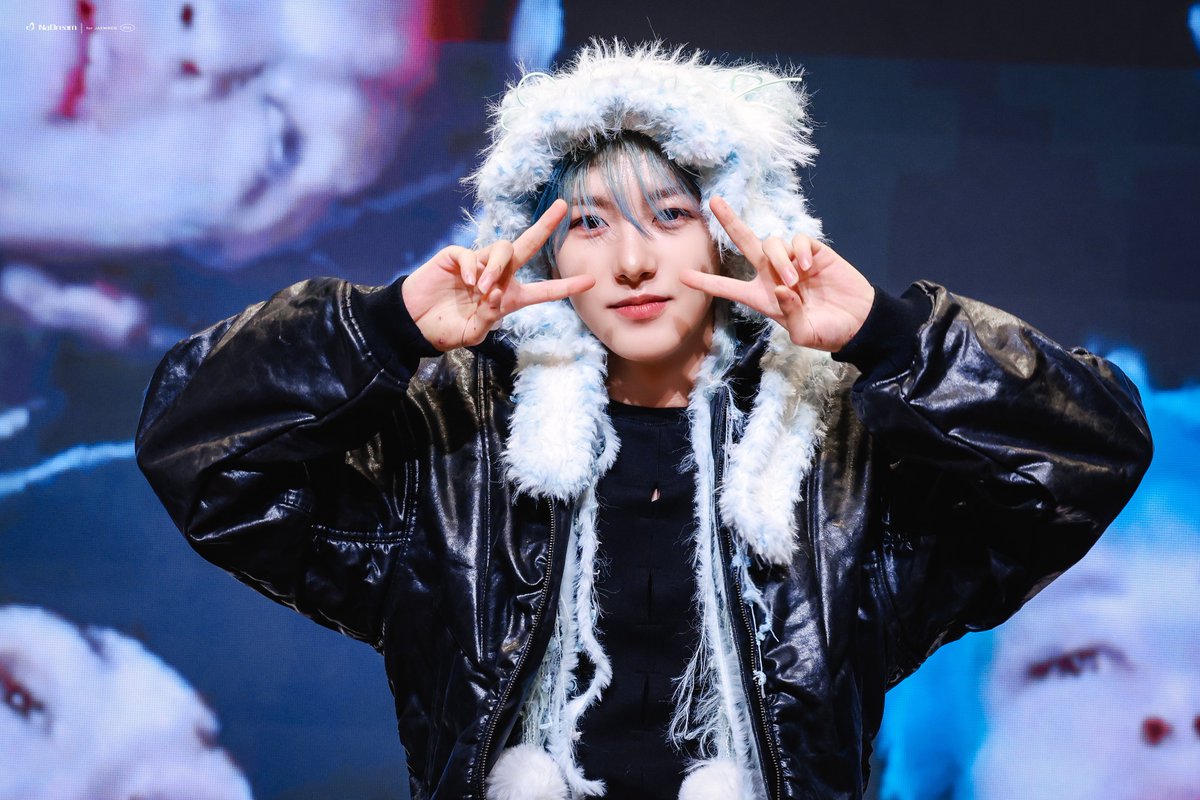 NaDream_427's tweet image. 251123 k4 fansign

#런쥔 
#RENJUN 
#NCT #NCTDREAM