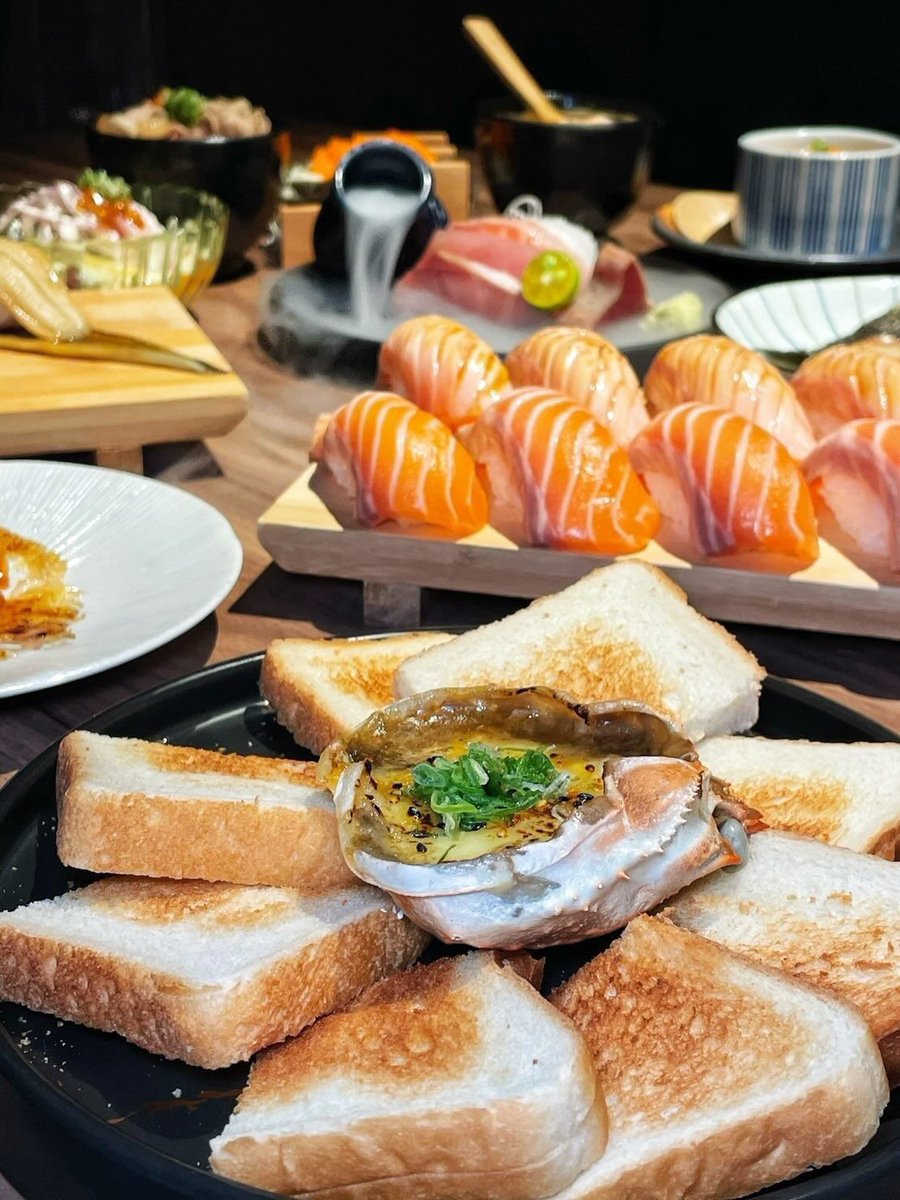 𝙒𝙖𝙮𝙣𝙚🪶 tweet media