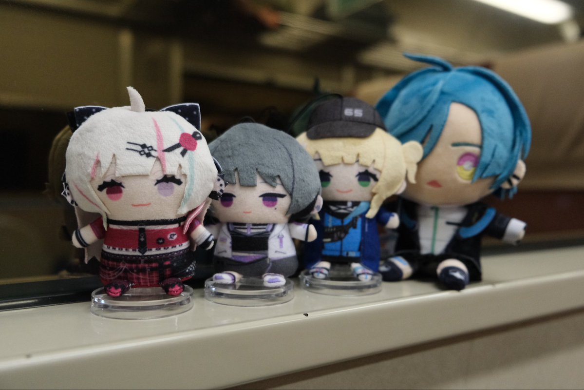 HU2434's tweet image. 【Idios &amp;amp; 緑さんとお肉・紅葉満喫旅 in三重県】 その8
日中はコート着てて暑いとすら思う程だったのに、陽が落ちたら一気に寒くなって横転。そして松阪に戻る列車内は暖房ポッカポカで爆睡。
#しーちゃんみてみてっ
#つぶやきろこ
#石神のぞいて
#緑仙はやく見ろ