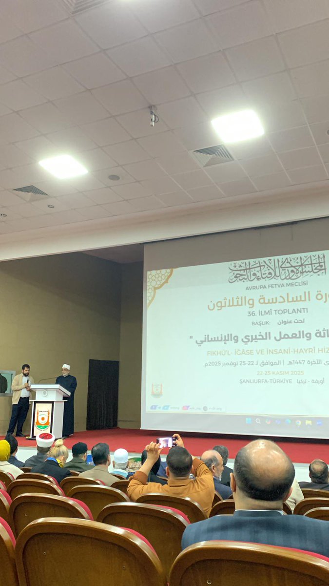 ecfrorg's tweet photo. وقد كان ضمن الحضور كل:
 رئيس بلدية أورفة معالي الأستاذ/ محمد قاسم كولپينار ، وفضيلة الشيخ/ رمضان طولان مفتي أورفة 
وفضيلة الدكتور/ عبد الرحمن حاجكلي رئيس المجلس الأعلى للشؤون الإسلامية في #تركيا 
وجمع من المسؤلين.
وقد خصصت الدورة لدراسة موضوع
فقه الإغاثة والعمل الخيري والإنساني https://t.co/LYtQ0sQoAF
