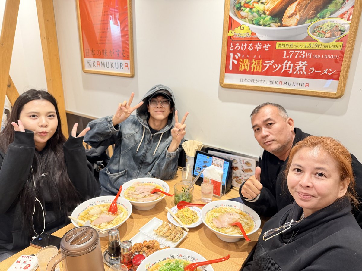 palmww06's tweet image. ขอตัวมาเที่ยวนะค้าบบ อาจจะหายไปแว๊บๆ