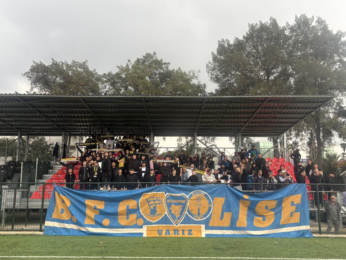 Geçmişte, bugünde ve yarınlarda, 
Sevdamız büyüdüğümüz sokaklara…