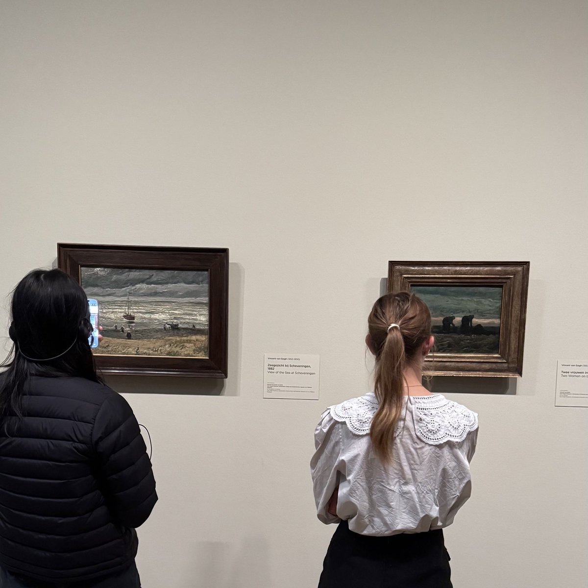 عزيزي ثيو: 

"لوحاتي لن تُباع الآن، لكن سيأتي يوم يدرك الناس قيمتها. ومع ذلك، هذا لا يُغيّر شيئاً من واقع الحال الذي أعيشه"