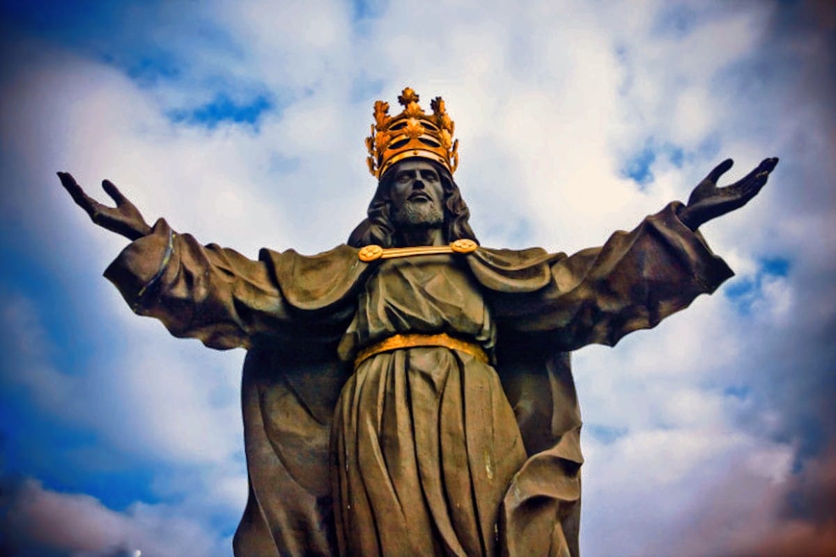 MarzenaNykiel's tweet image. &quot;Jedyny Władco państw, narodów i całego stworzenia, Królu królów i Panie panujących! Zawierzamy Ci państwo polskie i rządzących Polską. Spraw, by wszystkie podmioty władzy sprawowały rządy sprawiedliwie i stanowiły prawa zgodne z Prawami Twoimi&quot;👑 Z aktu przyjęcia Chrystusa Króla