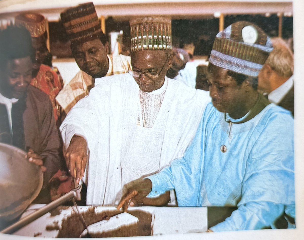 President Shehu Shagari lays foundation Stone of Steel Rolling Mill, Jos in 1980s.
