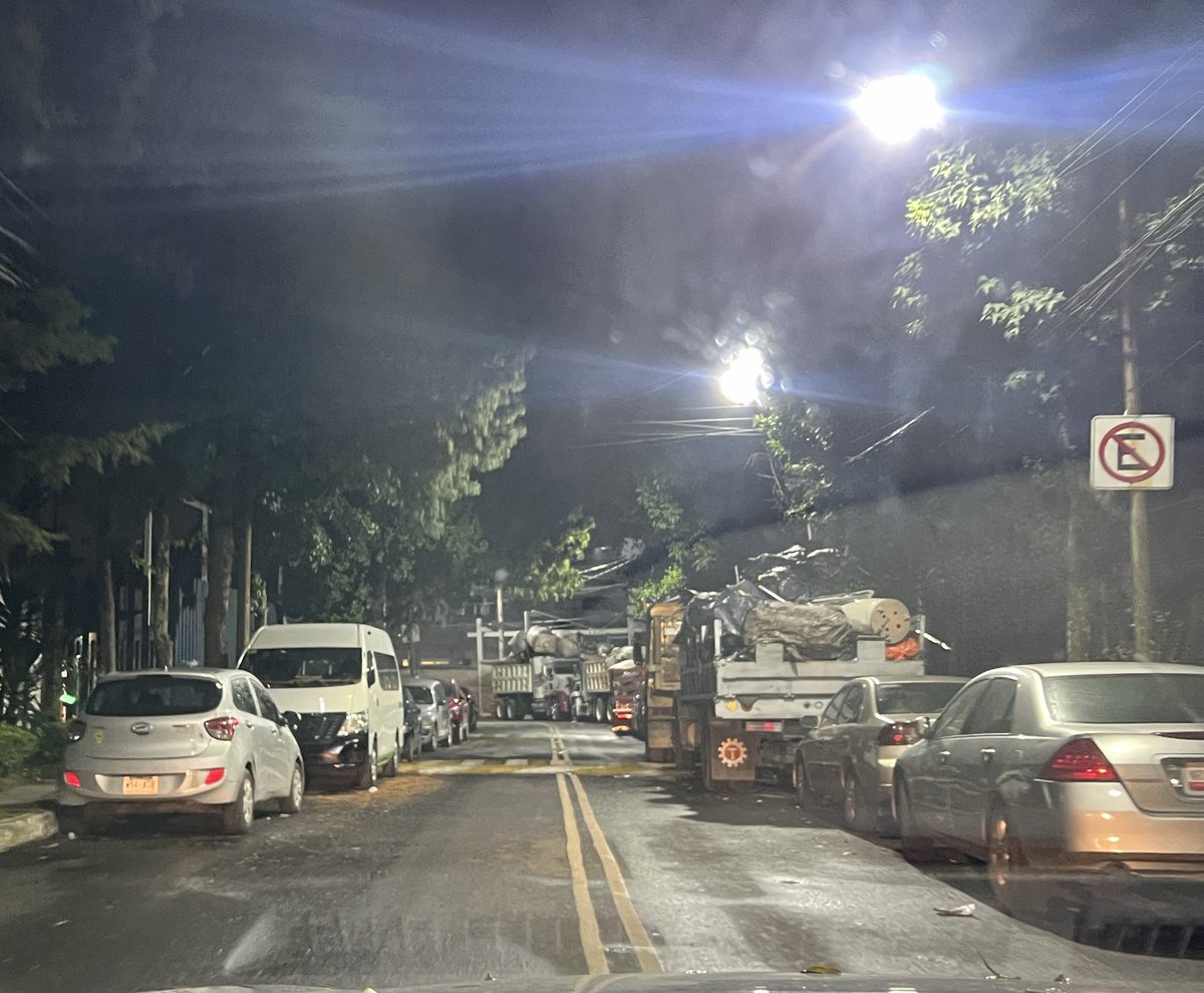 ¿Cuales resultados? ¿Dejar que las colonias se conviertan en basureros?