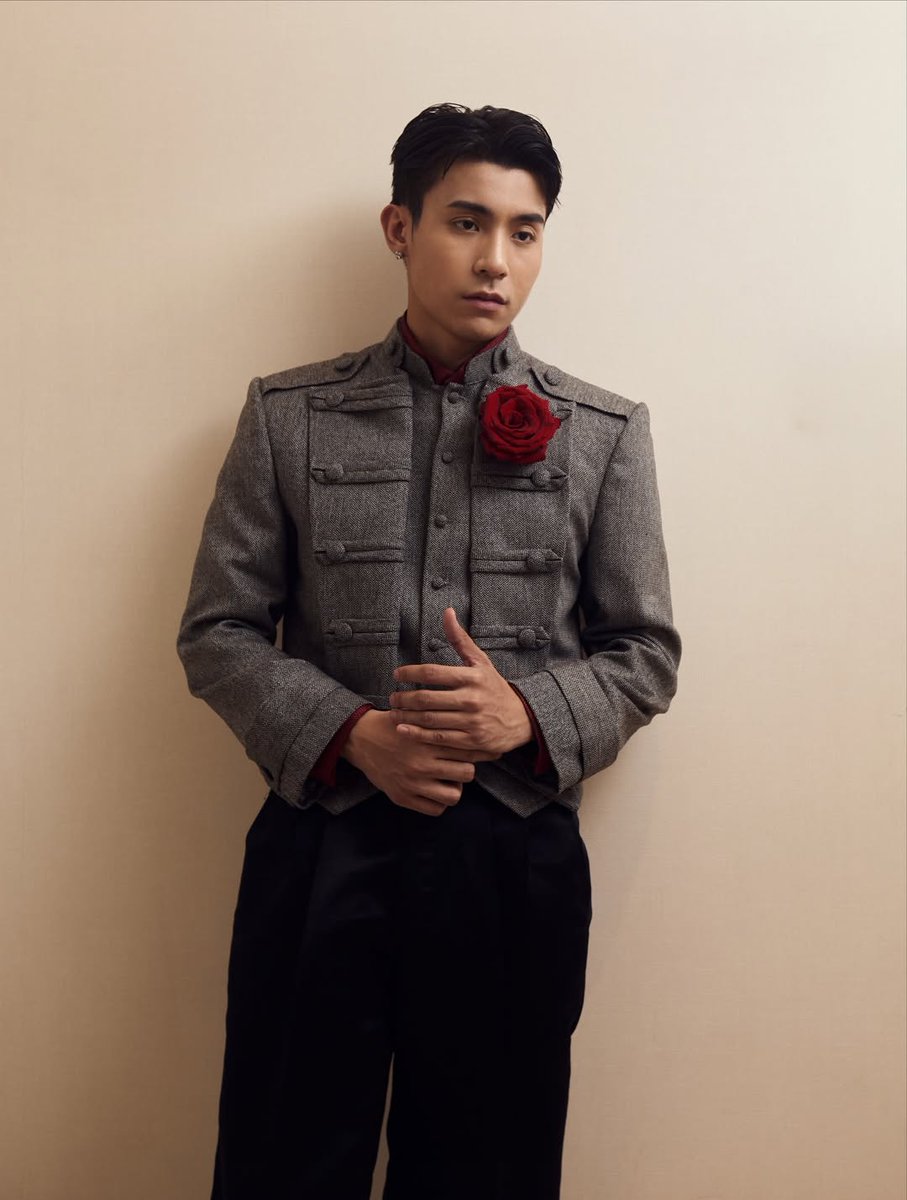 sopalerts's tweet image. Christmas Prince! 🤴❄️ #BrentManalo for #StarMagicalChristmas2025 #SleighTheNight 

📷: brentymanalo/Instagram