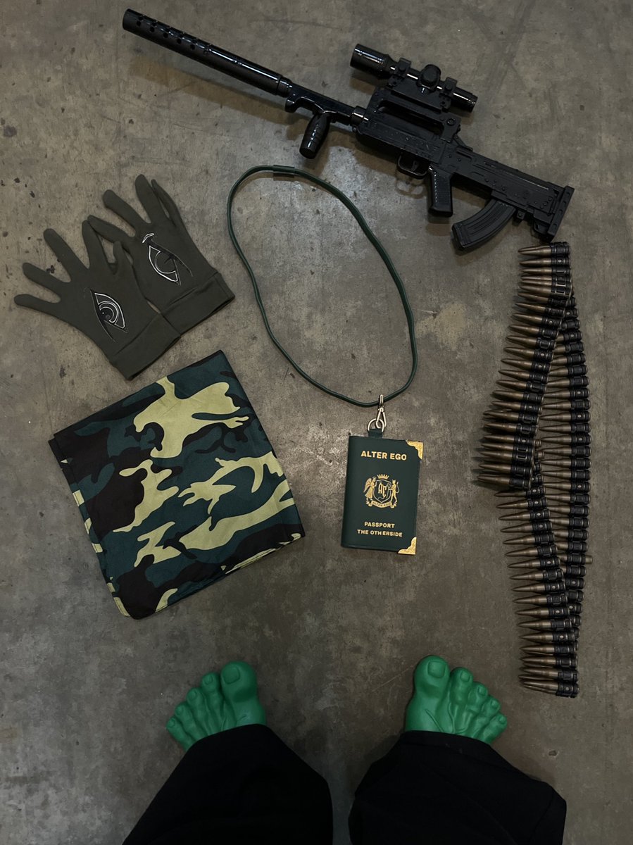 jordanalterego's tweet image. Made these passport holders/wallets