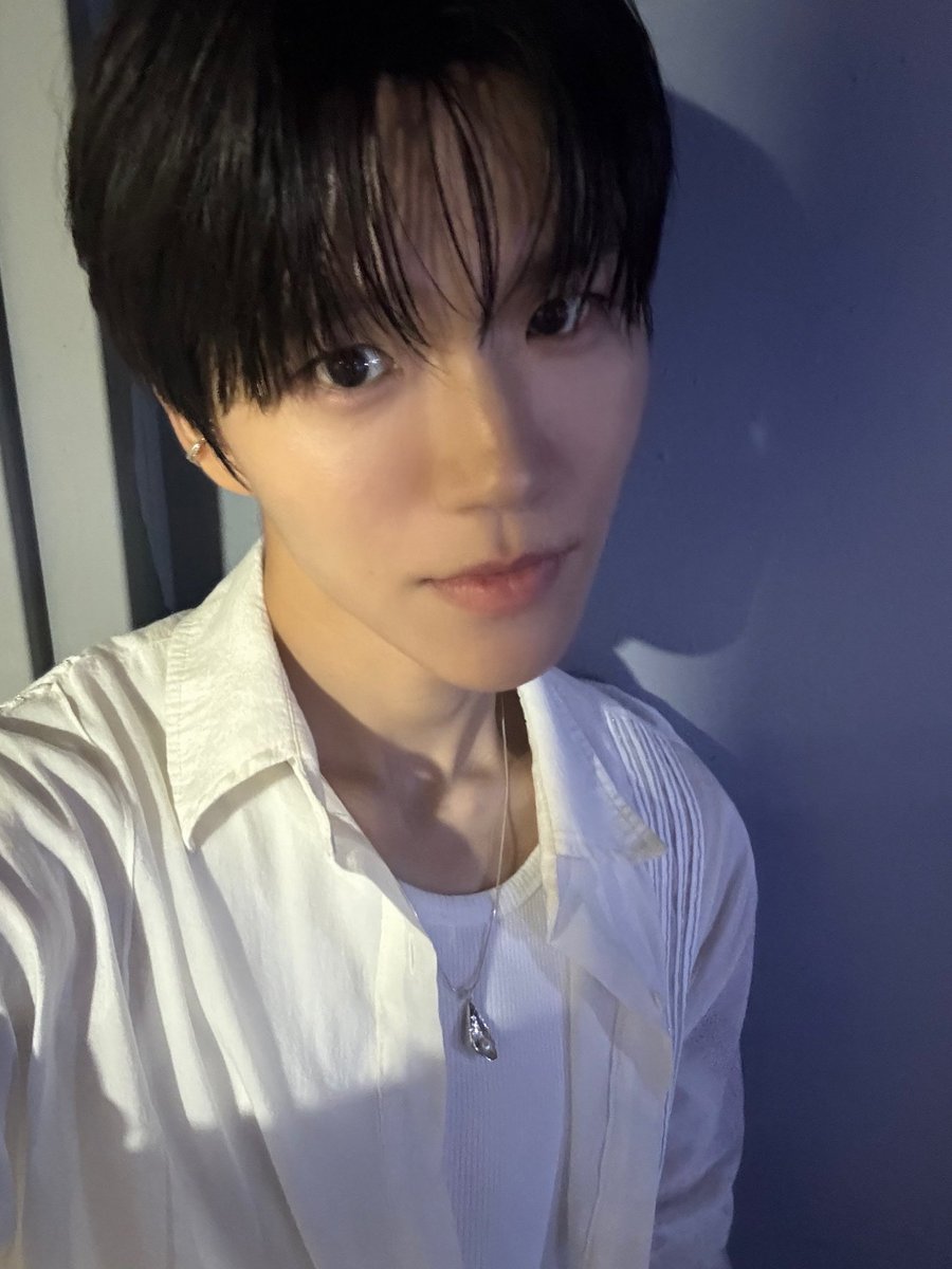 jaeheesource's tweet image. 251123 23:32 JST
🌳📸