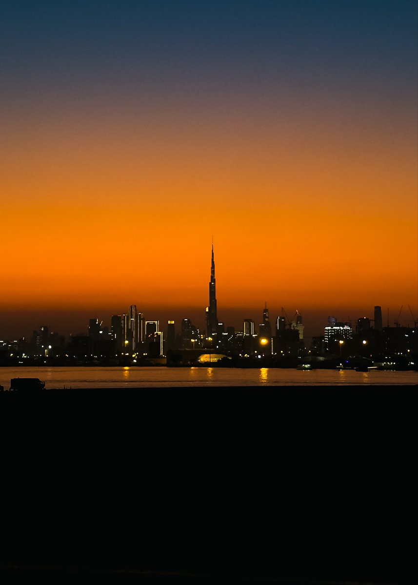_Abubkr10's tweet photo. 🌙 🌅 https://t.co/556oMCnNKy