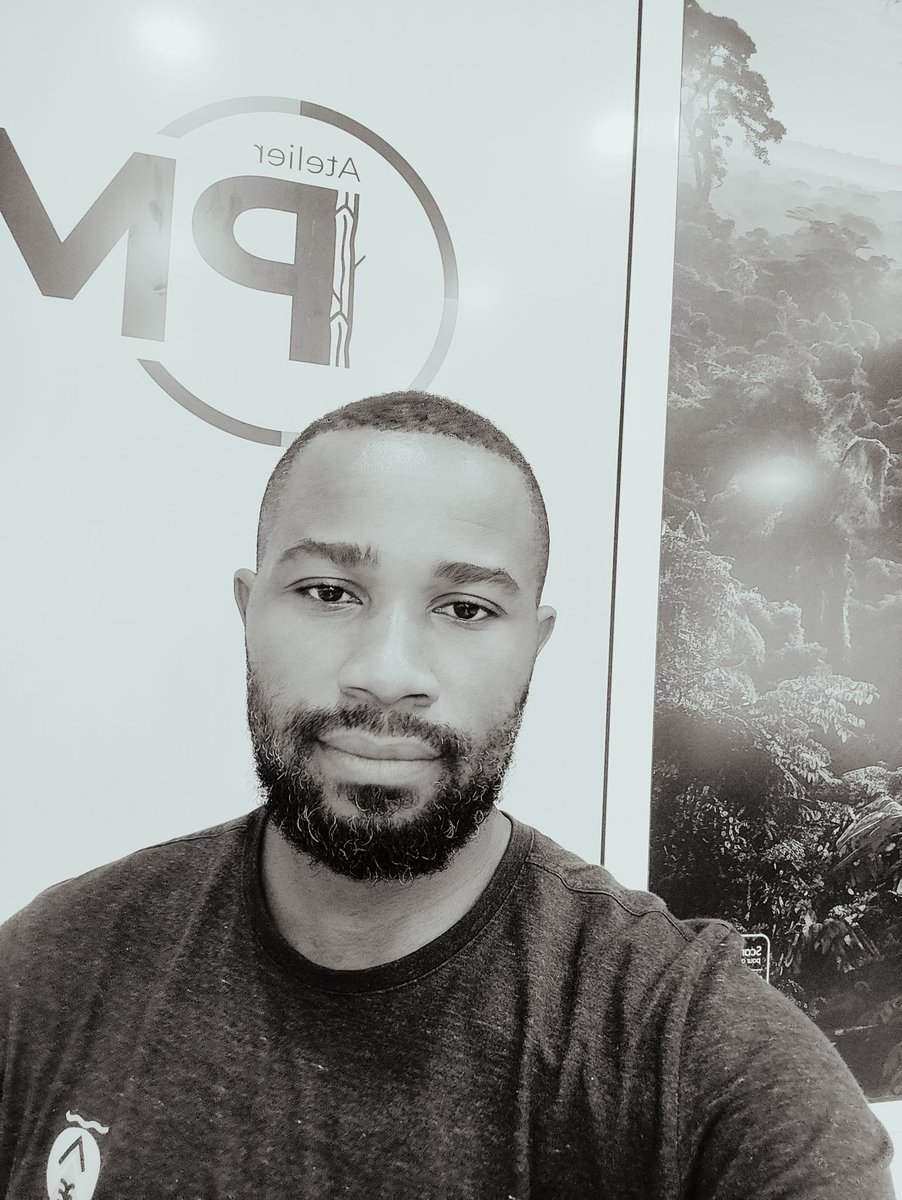 digostwit's tweet image. bref c'est mon anniversaire aujourd'hui 🎉