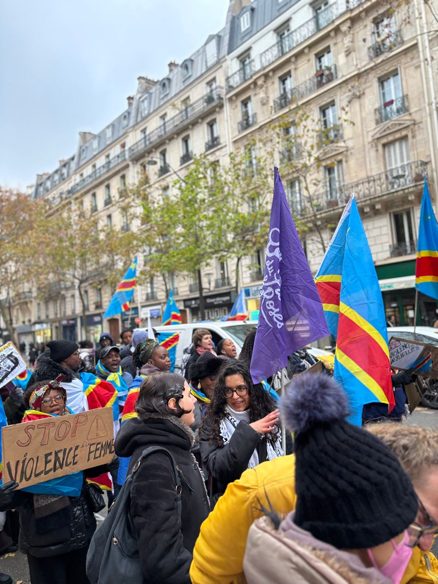 Genocost's tweet image. Le corps d’une femme n’est pas un champ de bataille.
En France comme en RDCongo, les violences sexuelles sont une atteinte grave à la dignité humaine.
Le 22/11, à l’appel de #NousToutes, nous nous sommes unis pour honorer les victimes, dénoncer l’impunité et le #GenoCost