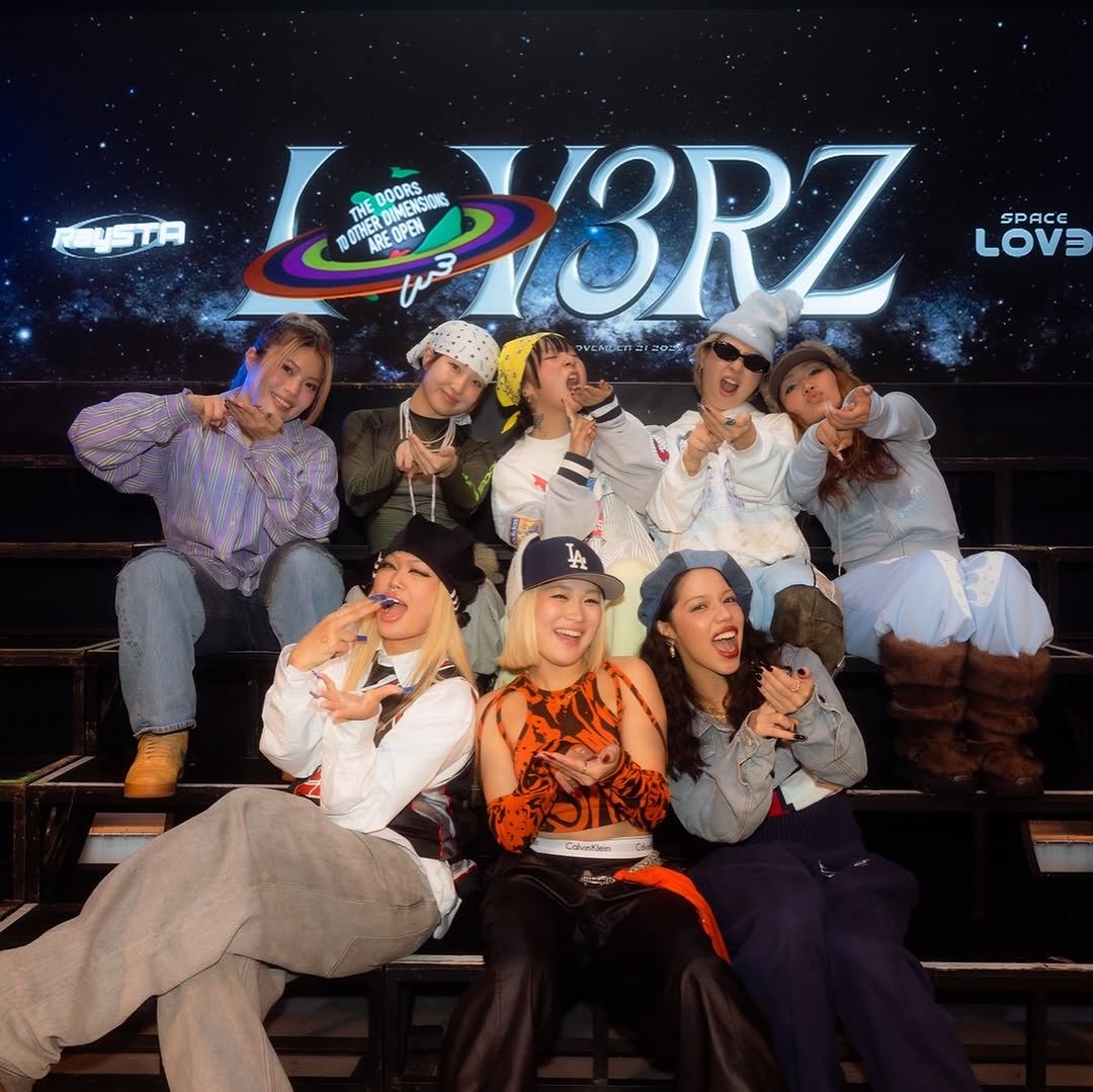 glxymeiii's tweet photo. AHHH MY GIRLS 💛🍣🗼 

#RHTokyo https://t.co/PN144yzB0X