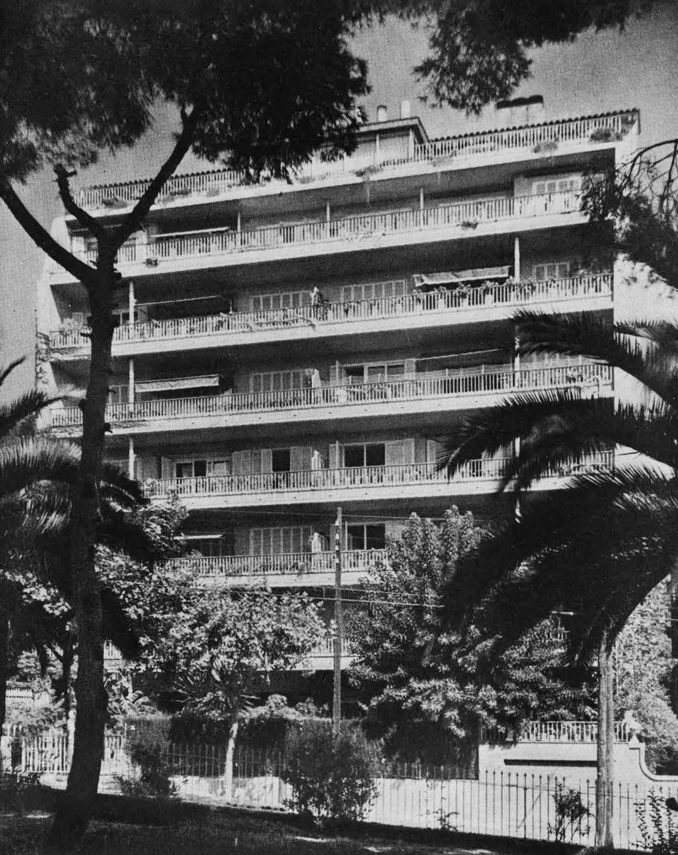 TRES60Blog's tweet image. Edificio Costa en Barcelona. Obra de Francesc Mitjans Miro proyectada en 1943.

#arquitectura #arquitectura #modernidad #FrancescMitjans #EdificioCosta