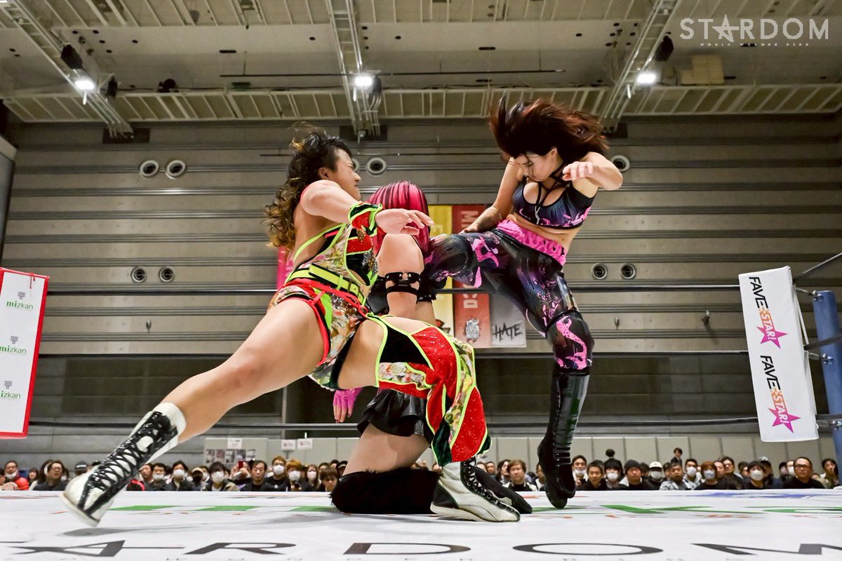 saya_5_19's tweet image. 8点目獲得！！
因縁しかないH.A.T.E.からビーちゃんが決めてくれたぜ！！

リーグ戦は明日でラスト。
勝てば確実に決勝トーナメント進出。

目の前にあるチャンスを掴まない奴なんていない。
ゴッデスタッグリーグ優勝も
小波の持つ白いベルトも
視界に入ってんだ。
逃してたまるか

#STARDOM…