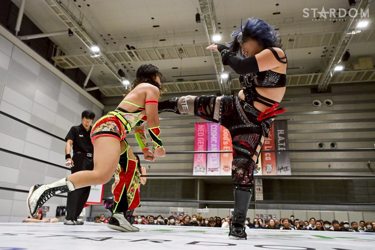 saya_5_19's tweet image. 8点目獲得！！
因縁しかないH.A.T.E.からビーちゃんが決めてくれたぜ！！

リーグ戦は明日でラスト。
勝てば確実に決勝トーナメント進出。

目の前にあるチャンスを掴まない奴なんていない。
ゴッデスタッグリーグ優勝も
小波の持つ白いベルトも
視界に入ってんだ。
逃してたまるか

#STARDOM…