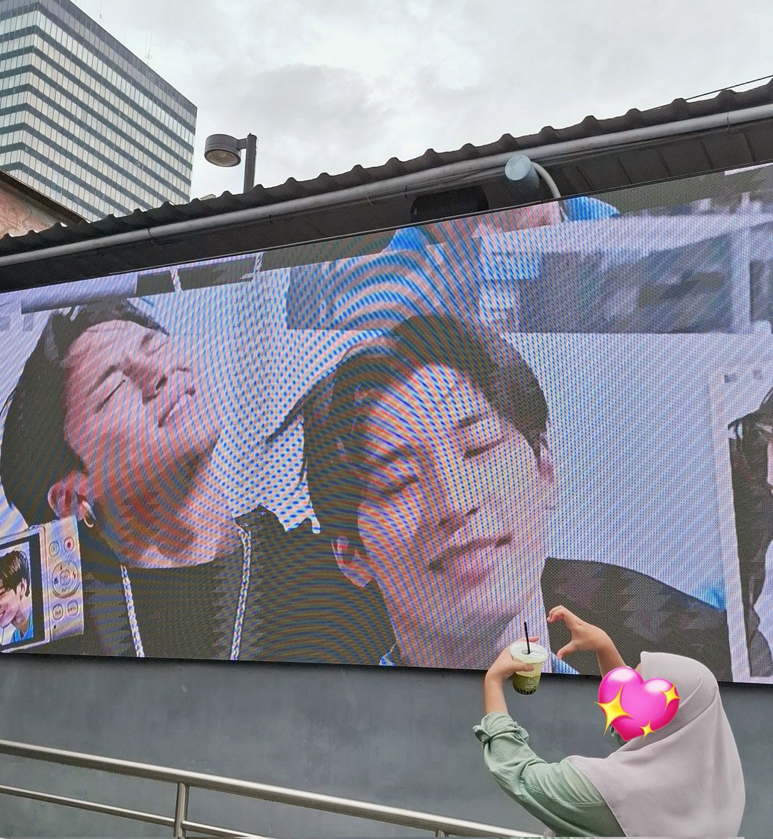 msgmw_'s tweet image. Happy minwon day 💚💜

Every Moment of Us @_PrincessMilk