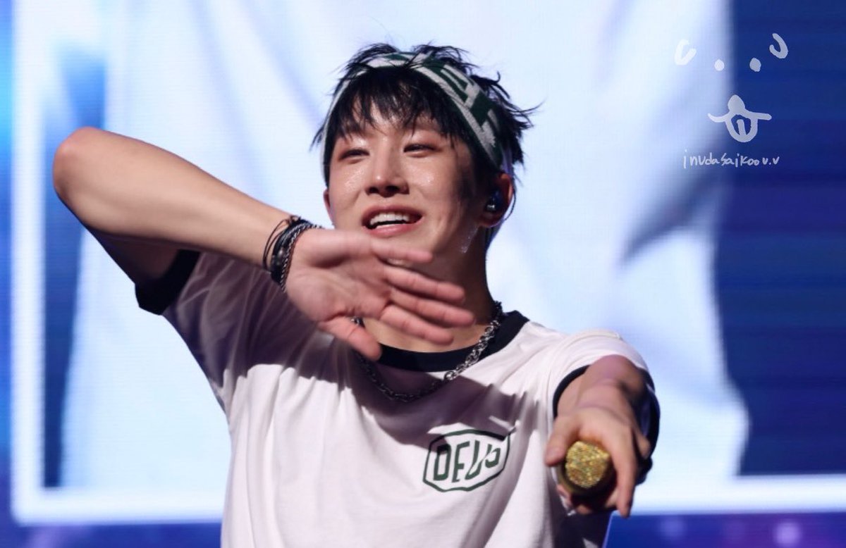 inudasaikoo's tweet image. 🐾251123 팬파티 일본 밤공 pre. 

💫

#진진  #JINJIN  #주니지니  #ZOONIZINI
#아스트로 #ASTRO