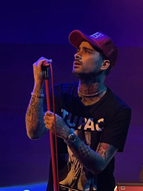 One year ago today, Zayn officially embarked on the UK leg of his first solo tour ‘Stairway to the Sky’