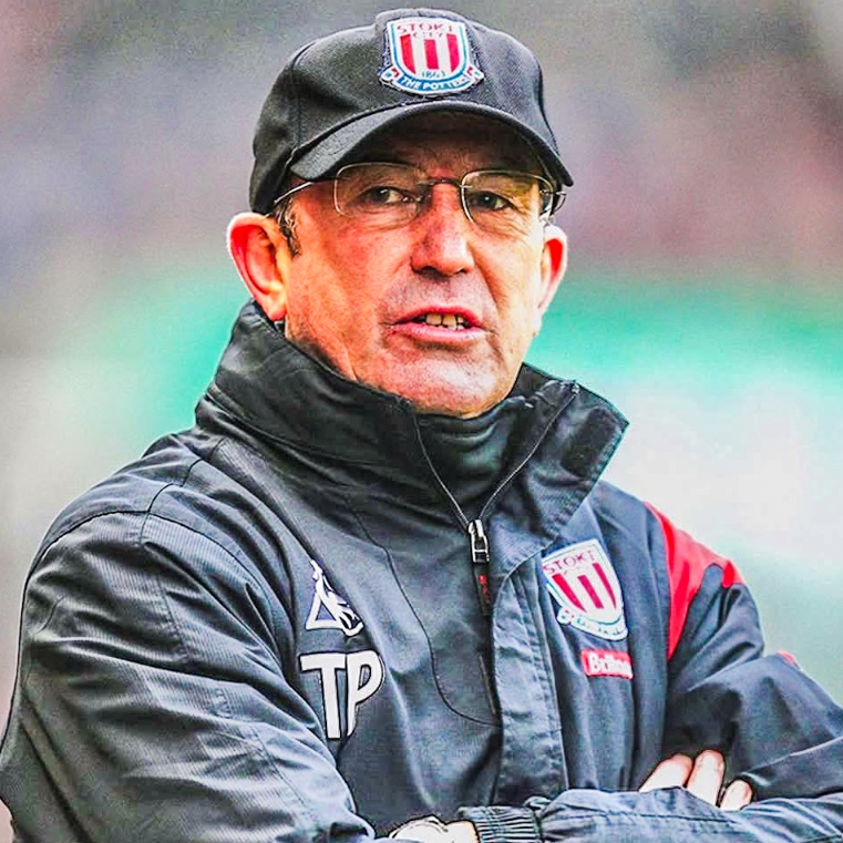 eurofootcom's tweet image. 🧠🗣️ Tony Pulis: "The rise of possession football has been a major influence on the English game, and has had an enormous effect on young coaches, teams and players." 

"They have been brainwashed into thinking it's not just 'the right way' to play, it's also 'the only way' - but…