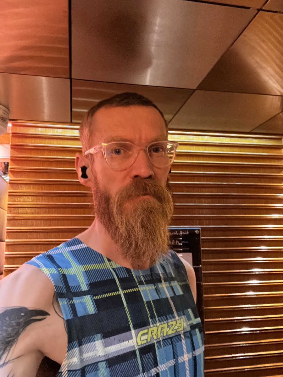 Fotím výtahy. Doha.