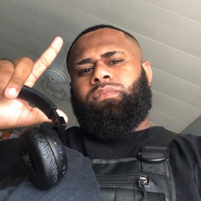_smileyfj's tweet photo. #NewProfilePic https://t.co/qcUUh30laU
