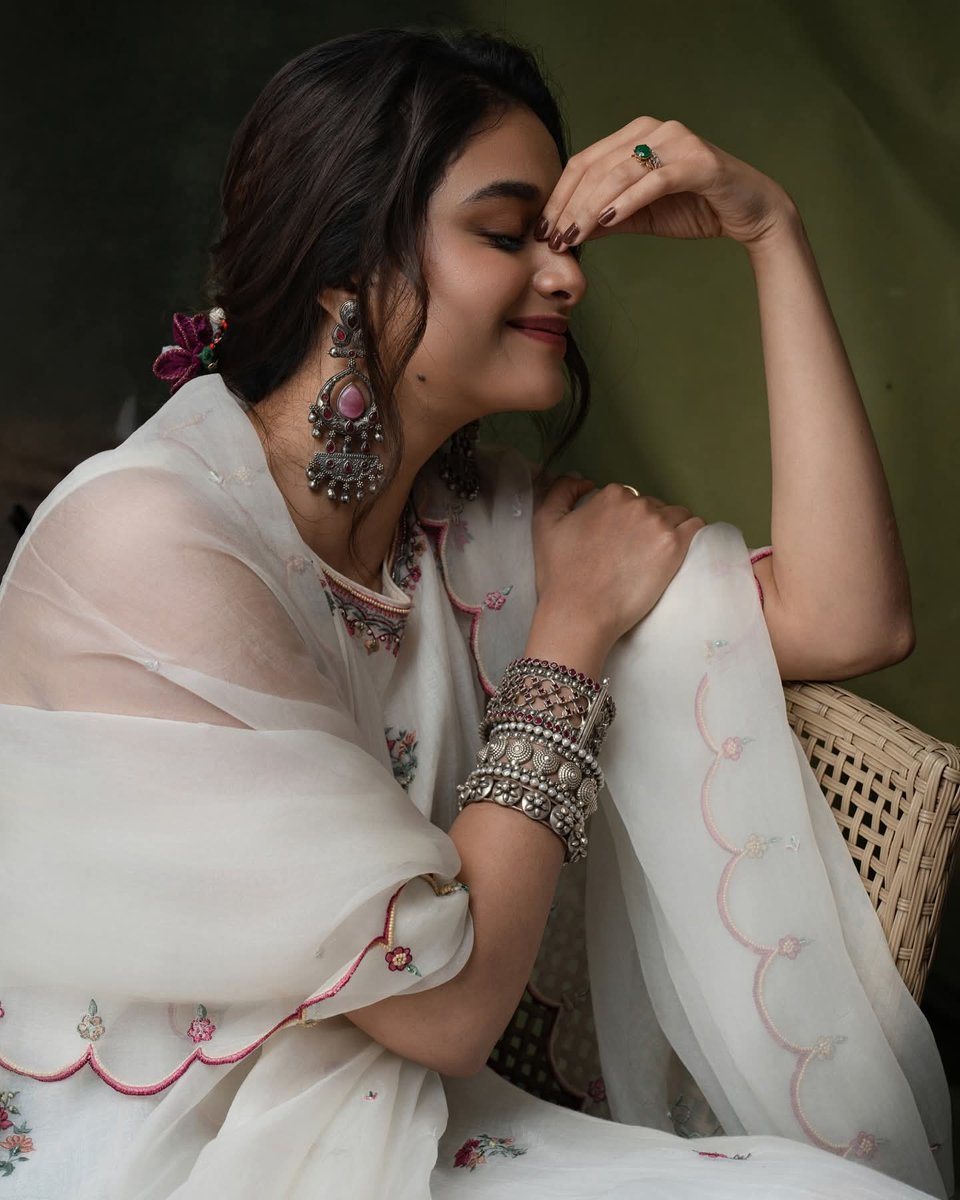 𝓢𝓱𝓪𝓻𝓪𝓽𝓱 𝓥𝓲𝓳𝓪𝔂 🤍 tweet media