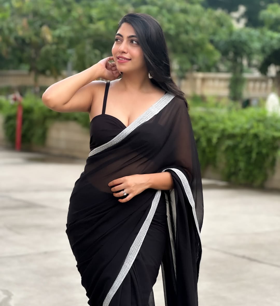 G6coTkuaUAAanDz?format=jpg&name=medium