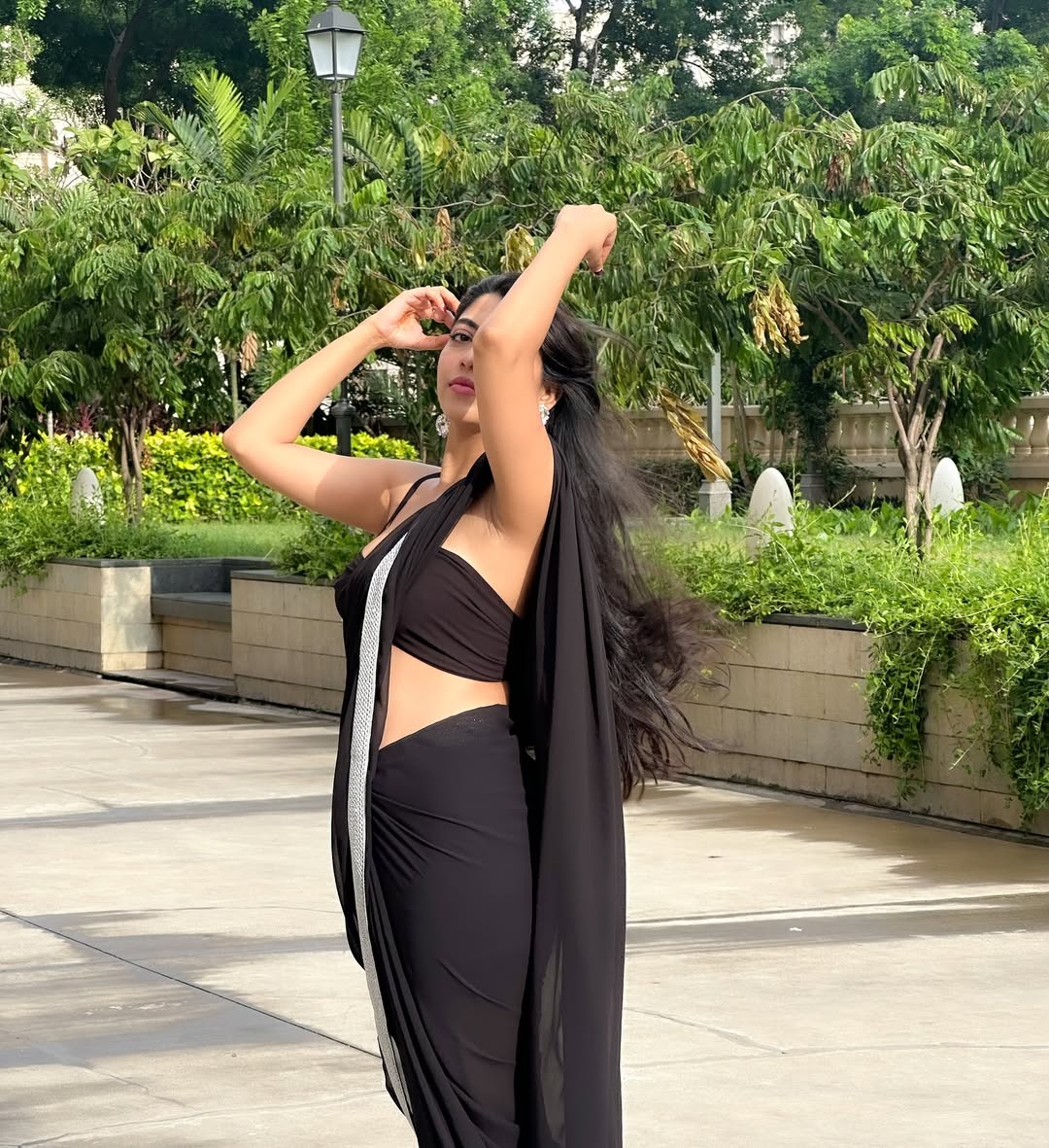 G6coUgra0AA5omz?format=jpg&name=medium