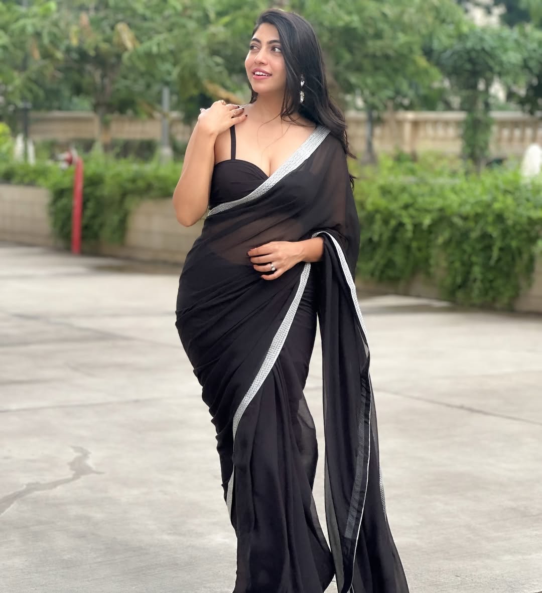 G6coVWIa0AA4KNa?format=jpg&name=medium