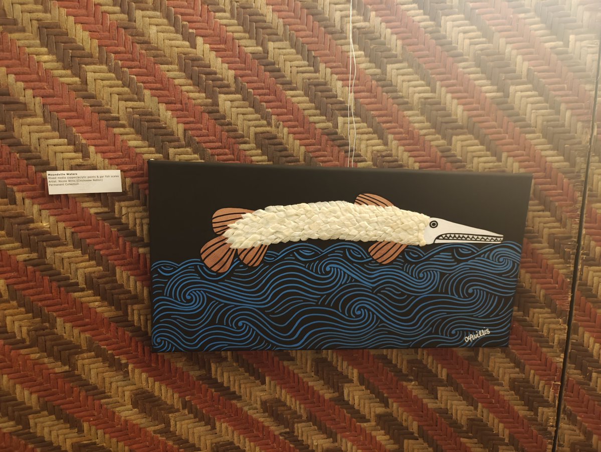 Check out this #FishArt that I saw at the museum in Moundville. The artist used ganoid gar scales to build the gar's body. This would've been ideal as part of my ancestral fishes lecture! And it looks like the artist has much more great work! 

instagram.com/nicolewillisan…