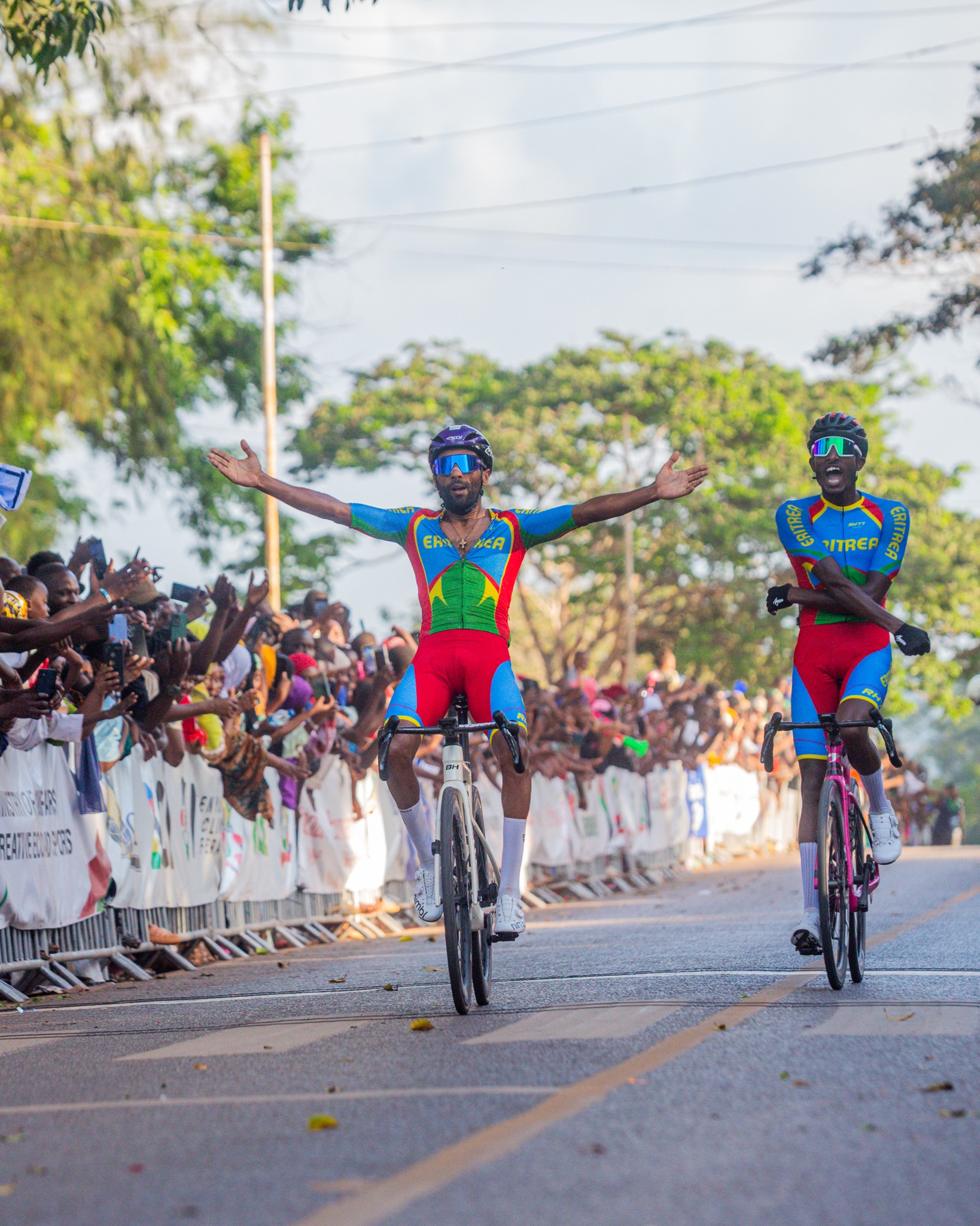 G6cp4J0WUAANSQn?format=jpg&name=large