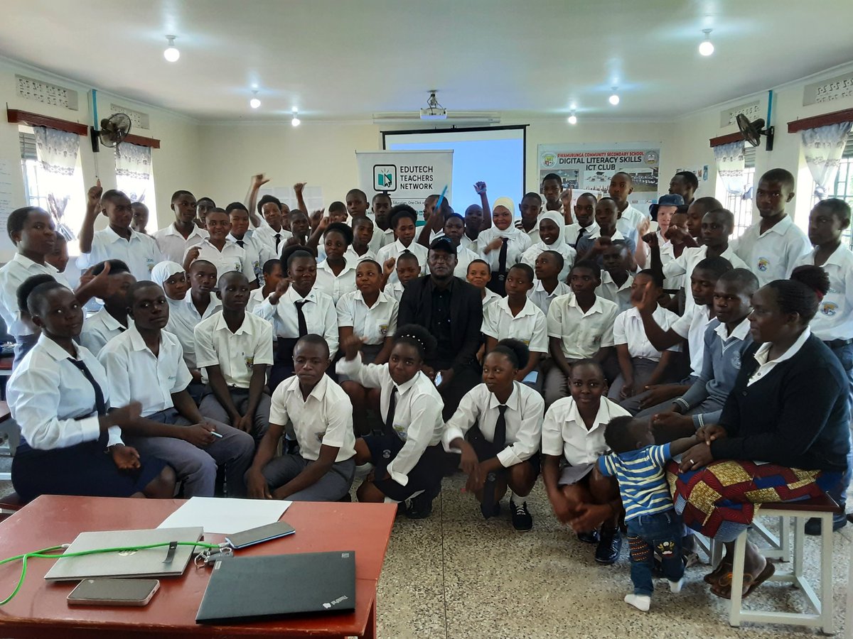 EduTechTrsNet's tweet image. Day 2 of the #EduTech bootcamp in Western Uganda concluded well with a mentorship session for the Digital Literacy Skills Club, learners taken through hands-on innovation projects (App Development, Website Design and Multimedia Content Creation).   #1ClickAtaTime