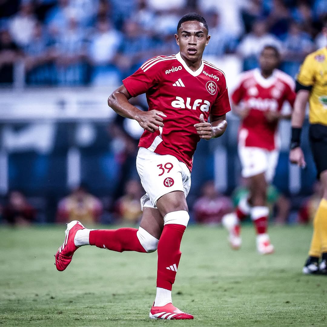 InterTimeLine's tweet image. 🚨🇧🇷 Internacional acertou transferência de Luis Otávio (18) ao Orlando City (🇺🇸) pela bagatela de R$ 19 milhões! ⚠️

[@CLMerlo]