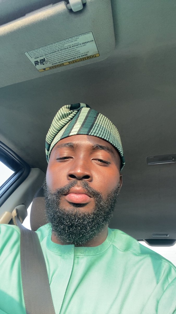 SeunTheAnalyst's tweet image. First wedding this year 🙂‍↔️