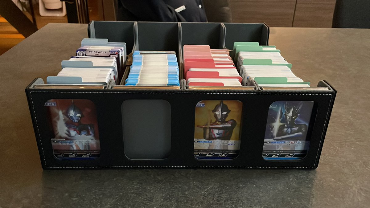 KEI556992475911's tweet image. ハイコンセプトウルトラマン＆ゼロのボックス！⚡️
宇宙警備隊でも同年代のメビウスとゼロは並べたかったんですよね🙂‍↕️
それに加えて、長きに渡るM78スペースの物語を一旦完結させたメビウスと再始動させたゼロの並びが大好きです。
早くマックスもUCGに来てくれ〜！

#ウルトラマンカードゲーム