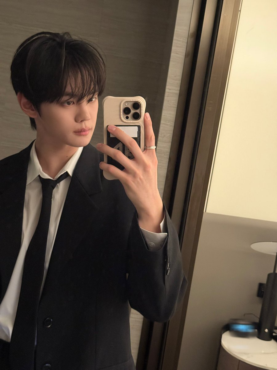 jebemail's tweet image. Kim Gyuvin💌

#ZEROBASEONE               #KIMGYUVIN