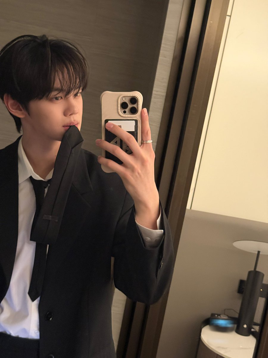 jebemail's tweet image. Kim Gyuvin💌

#ZEROBASEONE               #KIMGYUVIN