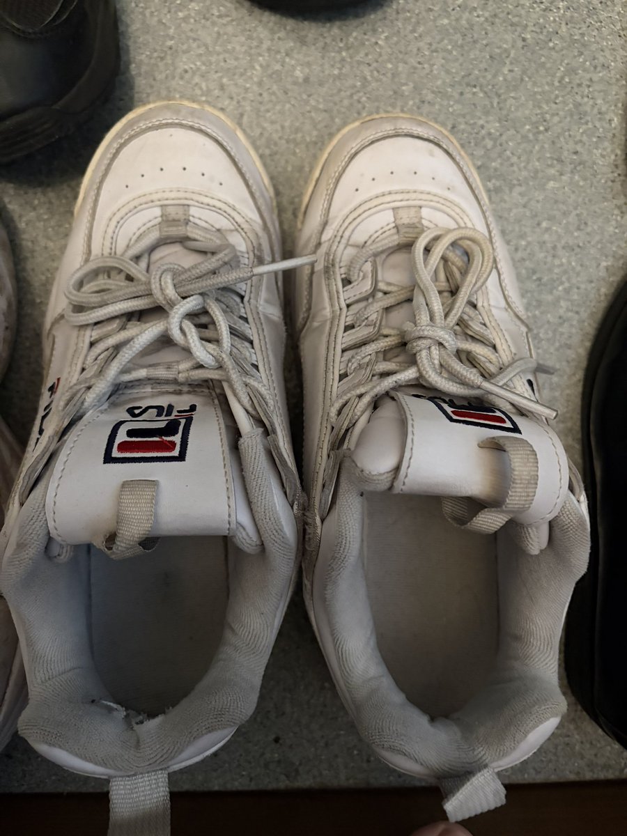 QpHpy's tweet image. #スニーカー売ります
 1足5000円+送料手数料
着画もご相談ください🙆‍♀️