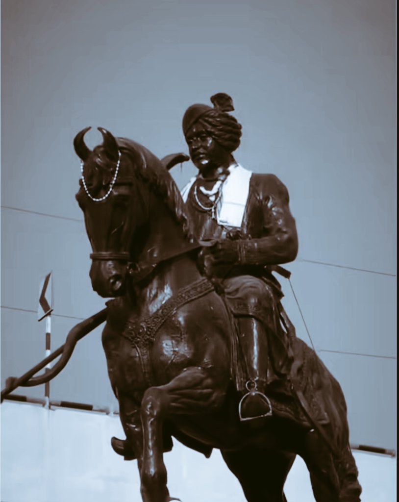 हमारे जाटों में एक Narrative सेट है कि पैसा इकट्ठा करो करोड़ों के तेजा मंदिर बनाओं और एक ____ को रोजगार दो 
प्रण लो गांव-गांव, गली चौक  तेजा मंदिर बनाओं दशमी के जागरण दो.... कभी मंच से आवाज आयी क्या हम वीर तेजाजी के नाम हर गांव गली चौक में लाईब्रेरी बनाकर उसी लाईब्रेरी में मूर्ति