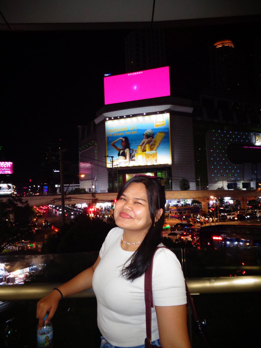 acencakepp's tweet photo. get lost is bangkok. https://t.co/x72J3MENN1