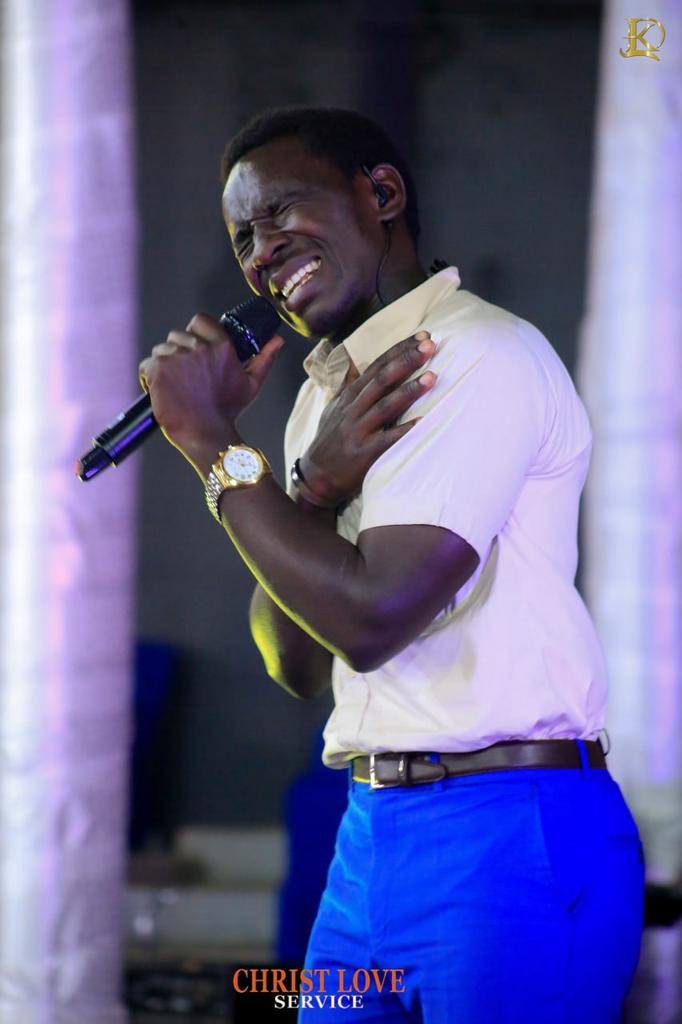 CFCFORTPORTAL's tweet image. God is omnipresent, yet He's often found by those who dive deep. When our inner depths cry out, we connect with the depths of His presence. Ps 42:7

Pr.  Fred Ngango
                     
youtube.com/live/8SRrqkX7_…

#ALifeOfDepthAndConviction
#ChristLove
#YouthService