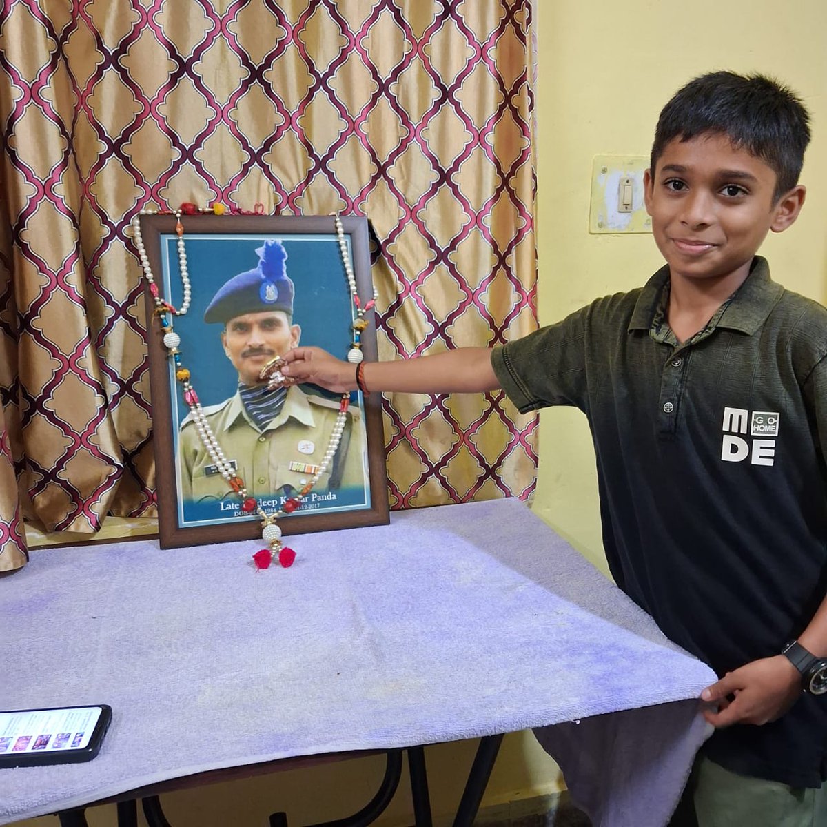 Blessings for Rudra on his birthday today. He was three years old when his father

CONSTABLE PRADEEP KUMAR PANDA
Kirti Chakra 
132 BN CRPF

was immortalized fighting terrorists in Jammu &amp; Kashmir in 2017. 
#FreedomisnotFree a few pay #CostofWar.