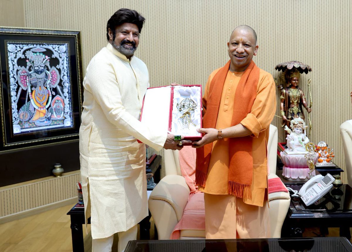 AndhraBoxOffice's tweet photo. Team #Akhanda2 presents UP CM #YogiAdityanath with The AKHANDA TRISHUL! https://t.co/J49BKAwjJq
