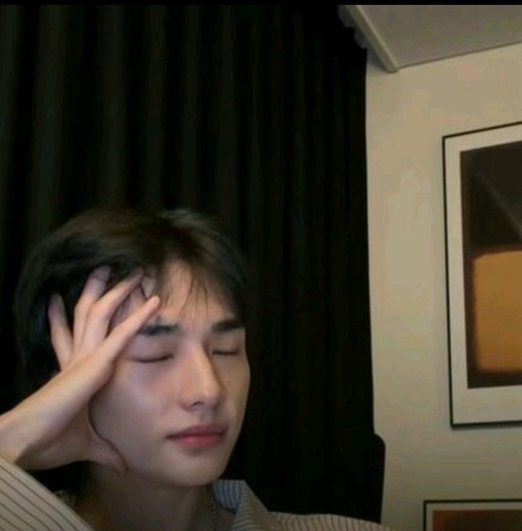 Anierpra's tweet photo. Tetangga dengan segala perkepoan hidup saya, KEKKKKK GET A FUCKING LIFE PLISSSS https://t.co/mwCUup4W4E