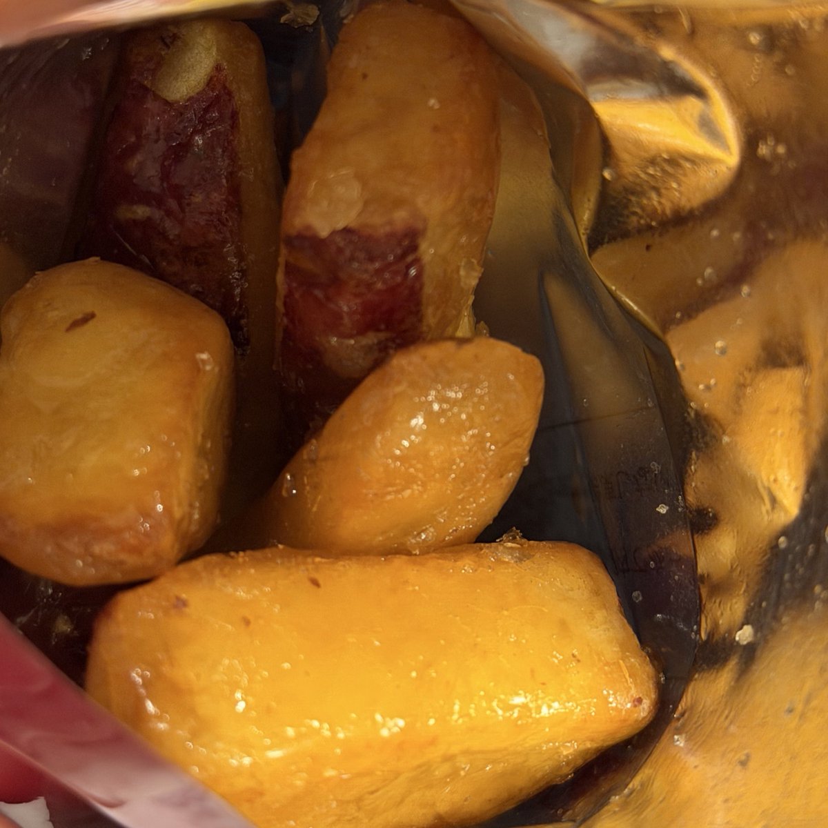 rgmroso's tweet image. 후기: 먹자마자 와하하학 하고 웃음
시온이가 정말 좋아할 맛이라 ...:)
엄청 달고 시원하고 빠작빠작한 고구마 맛탕 !