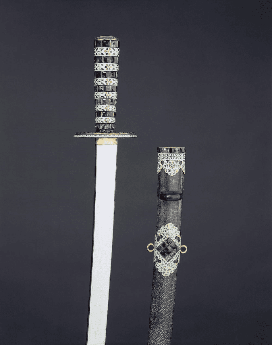 ADreensK's tweet photo. @ChaoticEnigma @ShitpostRock Wonderful and interesting blade, but the caption is wrong, we know barely anything about this sword other than that it's a replica of a 17th century rapier made by Japanese craftsmen. This item is almost the opposite of this absolute beauty of a 17th century Transylvanian katana. https://t.co/skmx0Ccpja