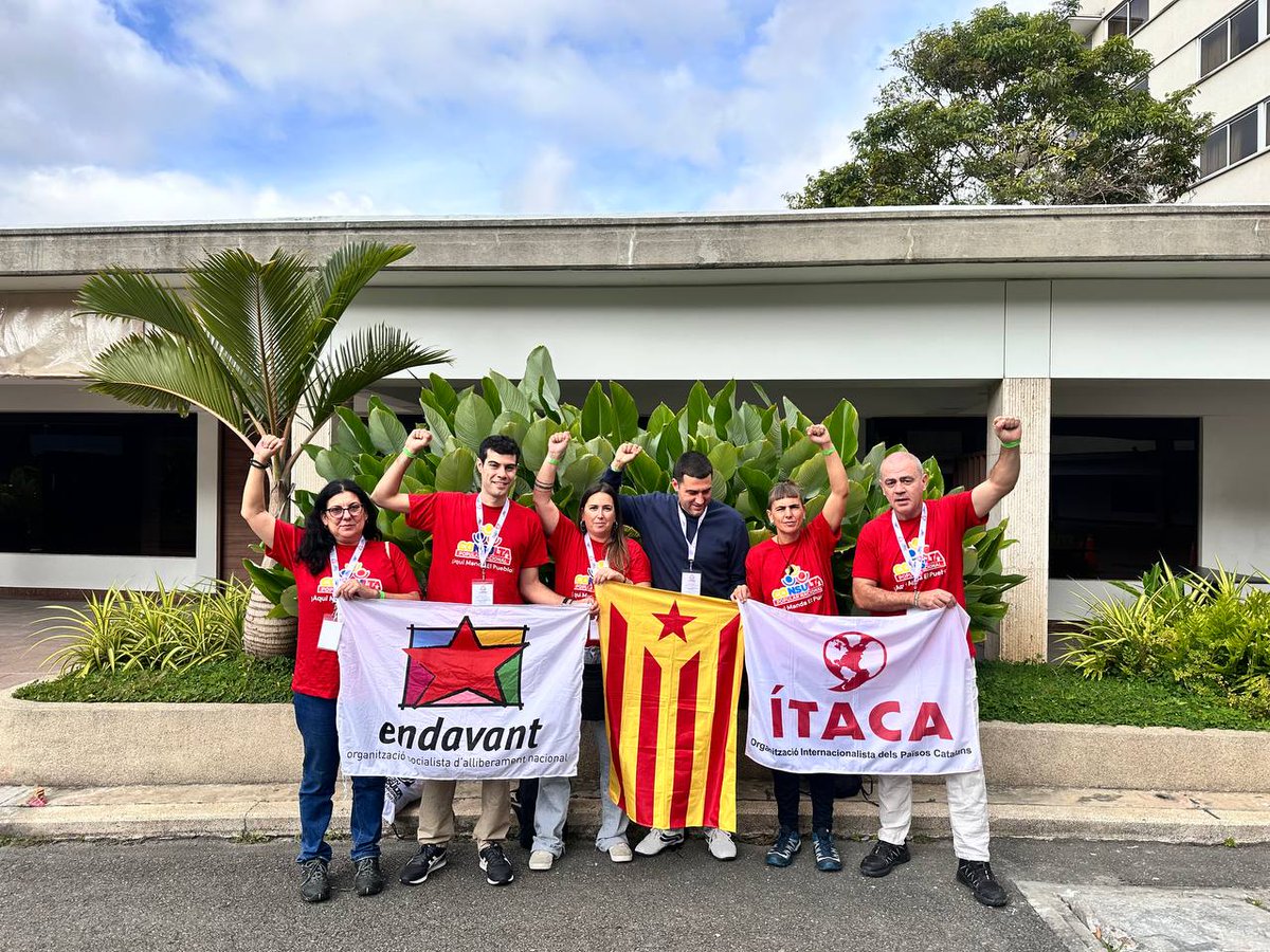 itacappcc's tweet image. Avui que tornem a Veneçuela a supervisar la Consulta Popular Nacional és bon dia per recordar que és l&apos;aniversari de @NicolasMaduro. Un amic de la causa catalana. 
Els Països Catalans amb Veneçuela!