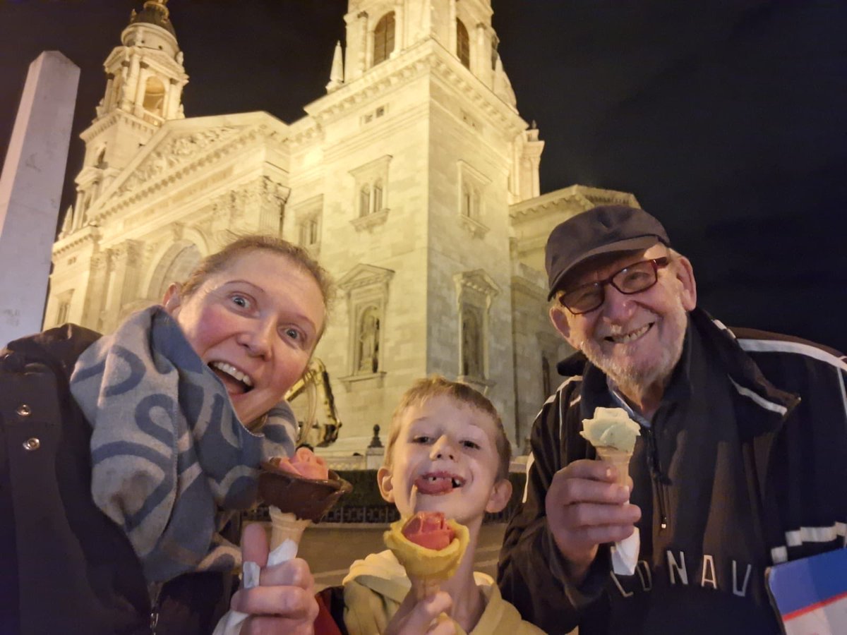 Halmai Albertne (@halbertne9083) on Twitter photo 