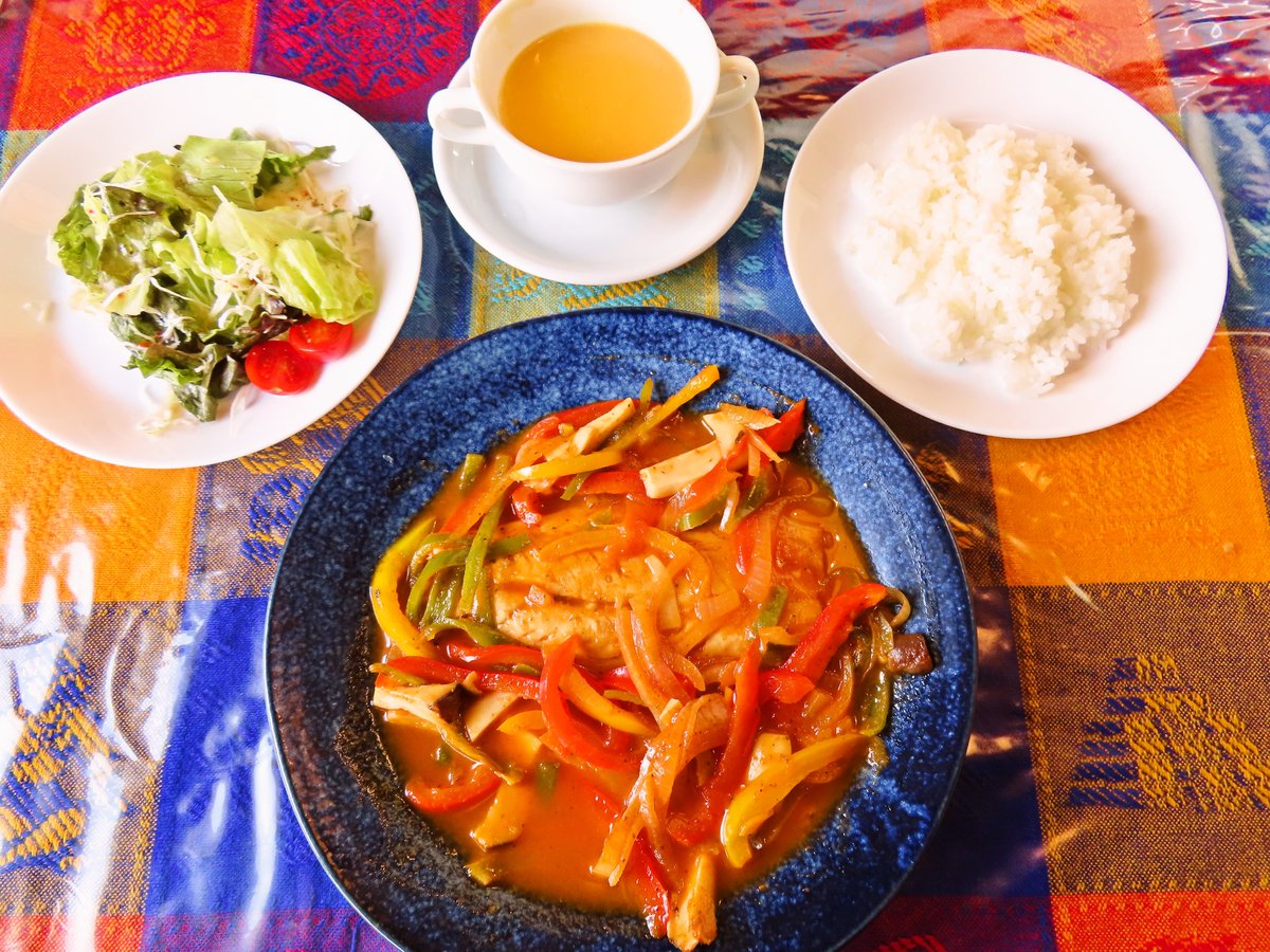 note1109's tweet image. 中央道「駒ヶ岳SA」に程近い
&quot;メキシコ料理屋&quot;でひるめし🇲🇽🌯🌮

詳しくはブログで👍
↓↓
【メキシコ料理 DonPepe】 
note1109.blog.fc2.com/blog-entry-512… 

#駒ヶ根市 #メキシコ料理 #ホセ #DonPepe #ドンペペ